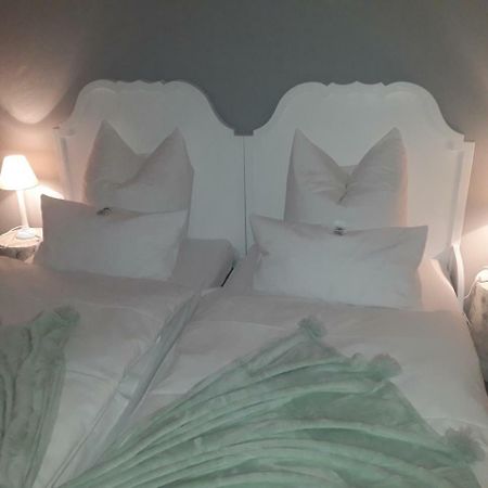 Guest House Dommitzsch Bagian luar foto