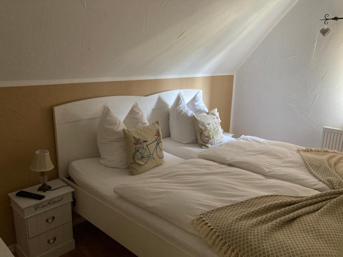 Guest House Dommitzsch Bagian luar foto