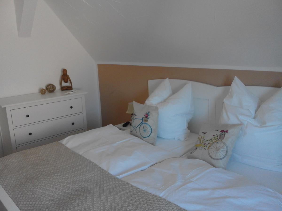 Guest House Dommitzsch Bagian luar foto